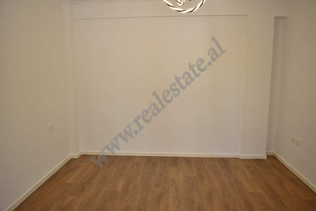 Studio apartment for sale in Jusuf Vrioni street, near Vasil Shanto School in Tirana.
It is located